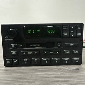Ford Expedition 2000-2002 Radio AM FM Cassette w CD‎ Controls YL1F-18C870-GA
